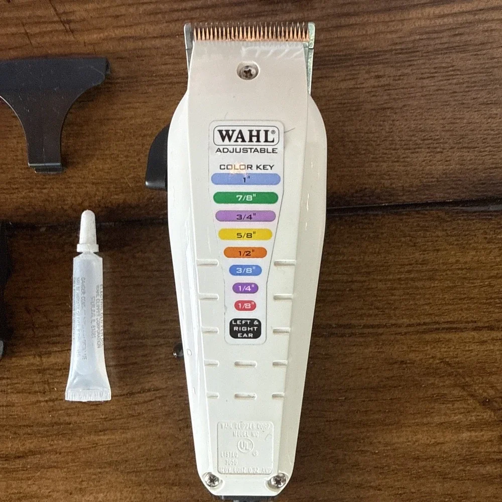 Wahl Color Code‎ 16-Piece Haircut Kit White/Black Clippers Model 79400 USA